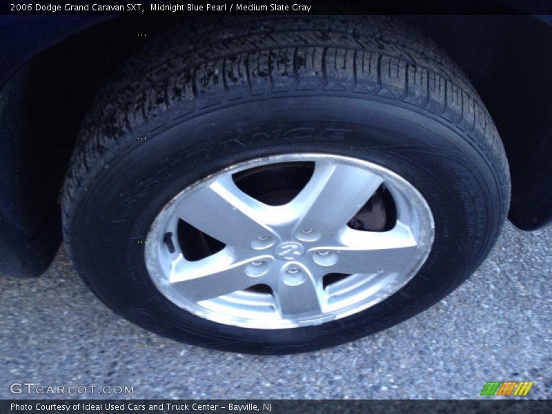 Midnight Blue Pearl / Medium Slate Gray 2006 Dodge Grand Caravan SXT