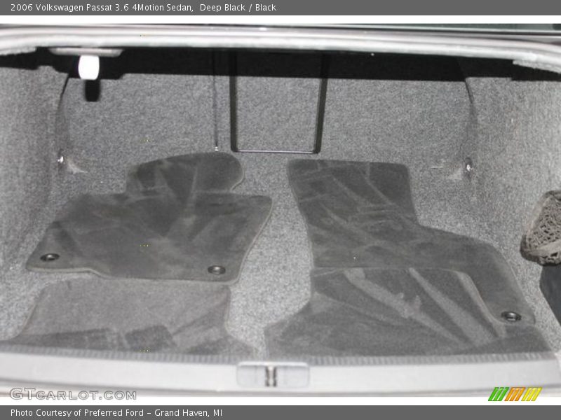 Deep Black / Black 2006 Volkswagen Passat 3.6 4Motion Sedan