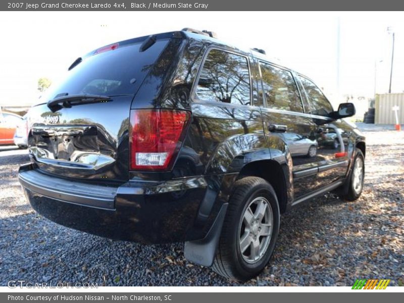Black / Medium Slate Gray 2007 Jeep Grand Cherokee Laredo 4x4