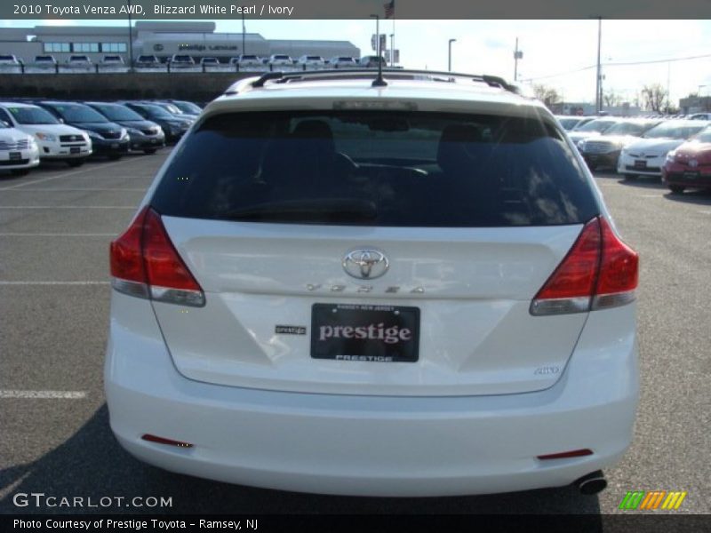 Blizzard White Pearl / Ivory 2010 Toyota Venza AWD