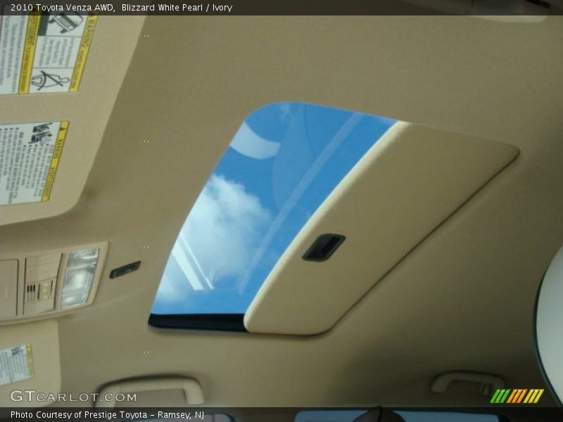 Blizzard White Pearl / Ivory 2010 Toyota Venza AWD