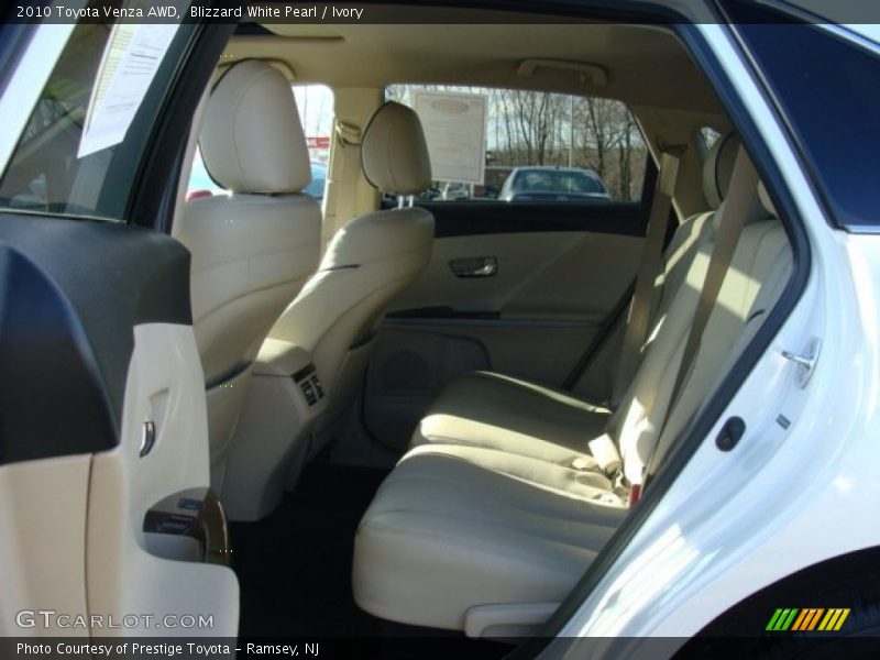 Blizzard White Pearl / Ivory 2010 Toyota Venza AWD