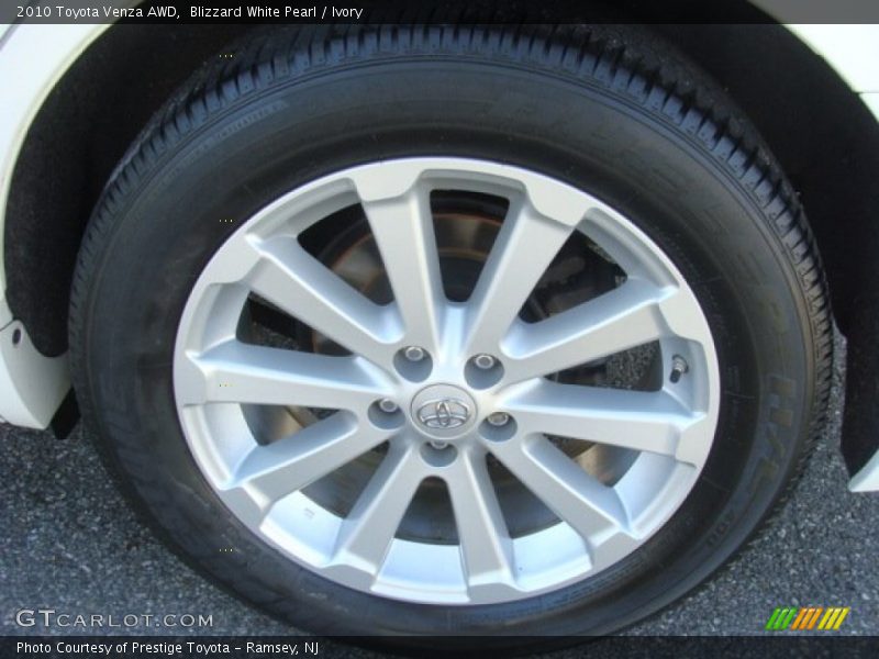 Blizzard White Pearl / Ivory 2010 Toyota Venza AWD