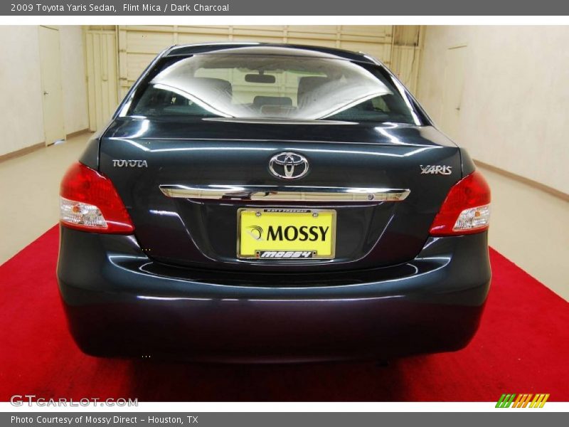 Flint Mica / Dark Charcoal 2009 Toyota Yaris Sedan