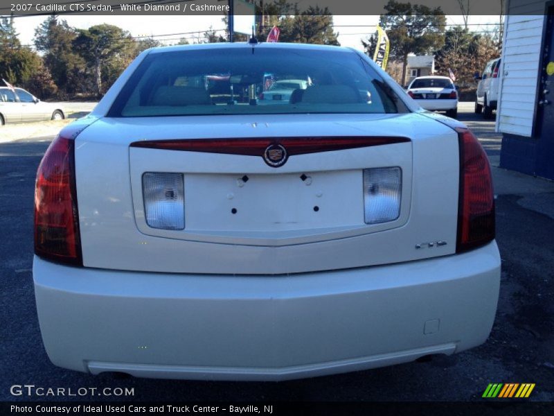 White Diamond / Cashmere 2007 Cadillac CTS Sedan