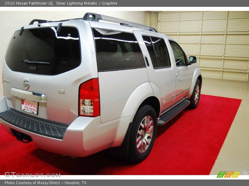 Silver Lightning Metallic / Graphite 2010 Nissan Pathfinder LE