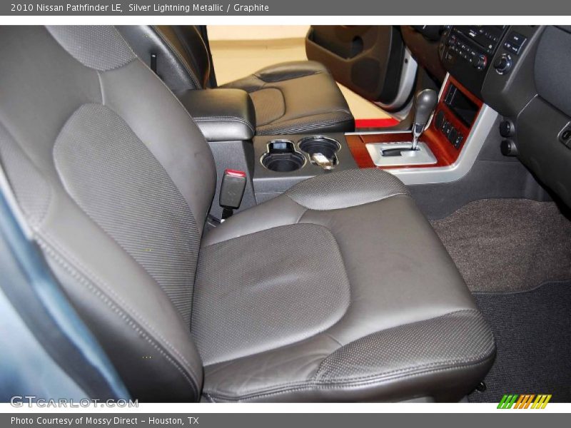 Silver Lightning Metallic / Graphite 2010 Nissan Pathfinder LE