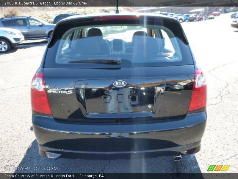 Ebony Black / Gray 2005 Kia Spectra 5 Wagon