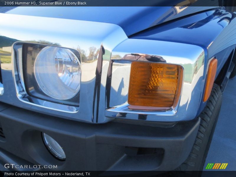 Superior Blue / Ebony Black 2006 Hummer H3
