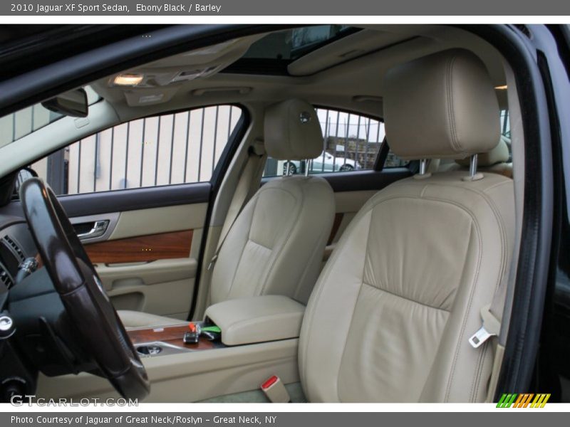 Ebony Black / Barley 2010 Jaguar XF Sport Sedan
