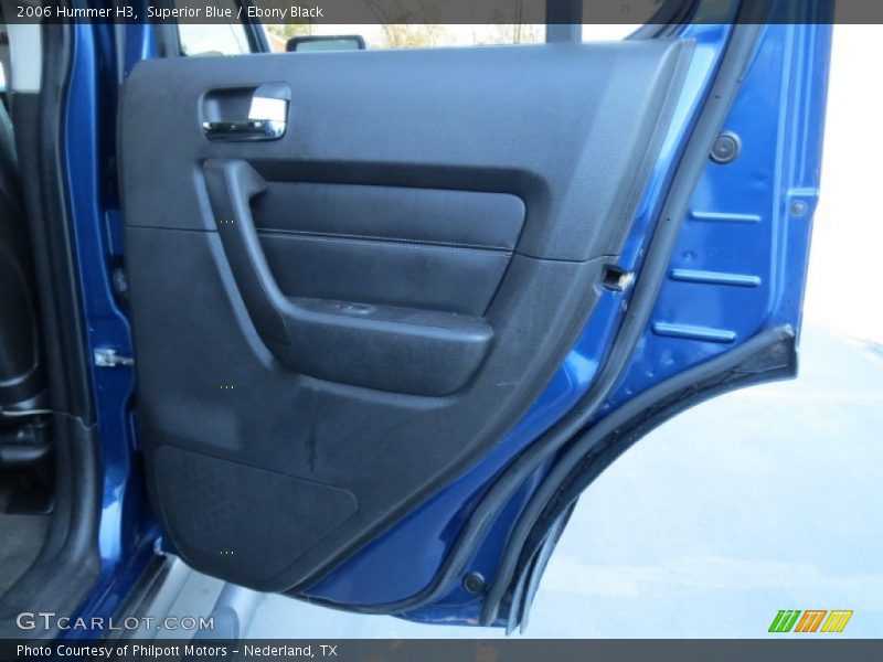 Superior Blue / Ebony Black 2006 Hummer H3