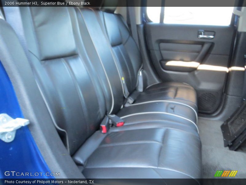 Superior Blue / Ebony Black 2006 Hummer H3