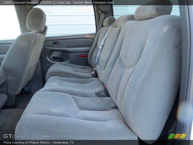 Summit White / Medium Gray 2004 Chevrolet Silverado 2500HD LS Crew Cab