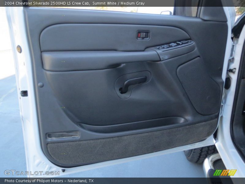 Summit White / Medium Gray 2004 Chevrolet Silverado 2500HD LS Crew Cab