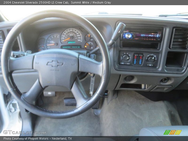 Summit White / Medium Gray 2004 Chevrolet Silverado 2500HD LS Crew Cab