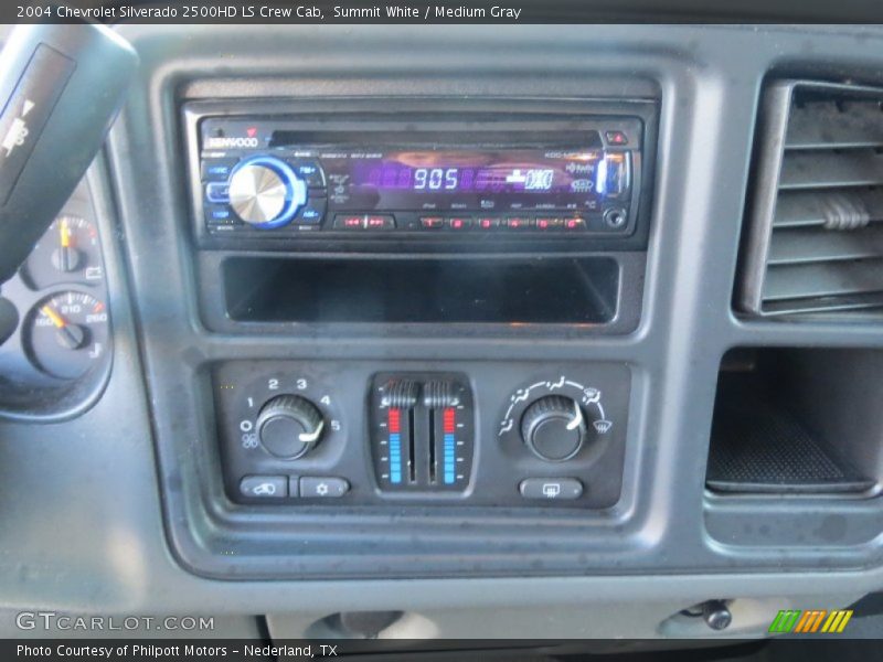 Summit White / Medium Gray 2004 Chevrolet Silverado 2500HD LS Crew Cab