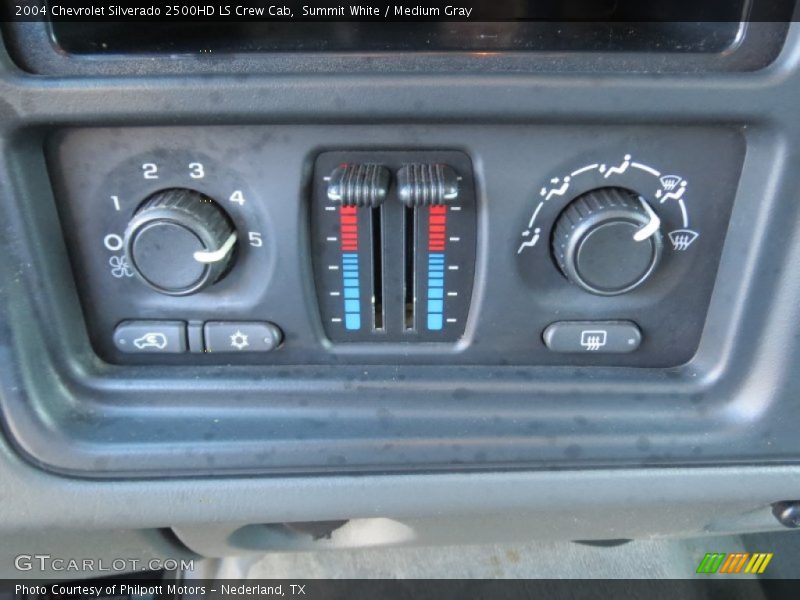 Summit White / Medium Gray 2004 Chevrolet Silverado 2500HD LS Crew Cab