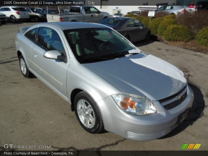 Front 3/4 View of 2005 Cobalt LS Coupe