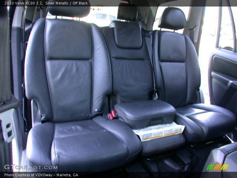 Silver Metallic / Off Black 2010 Volvo XC90 3.2