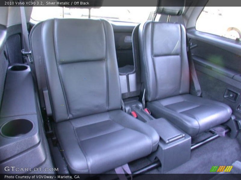Silver Metallic / Off Black 2010 Volvo XC90 3.2