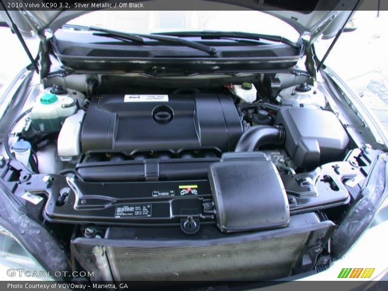 Silver Metallic / Off Black 2010 Volvo XC90 3.2