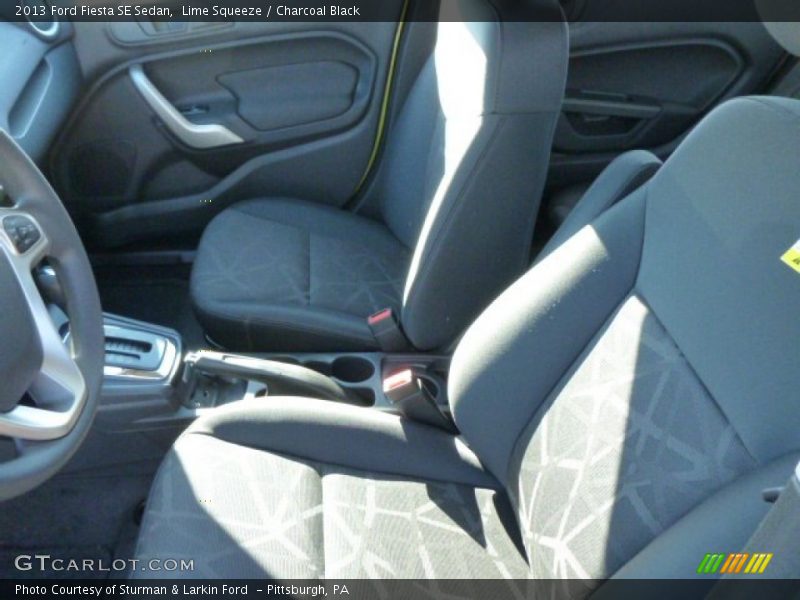Lime Squeeze / Charcoal Black 2013 Ford Fiesta SE Sedan