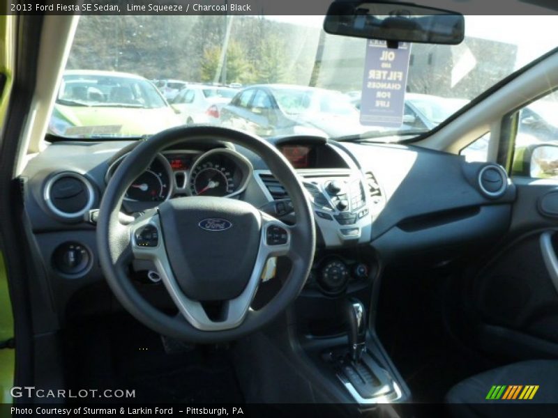 Lime Squeeze / Charcoal Black 2013 Ford Fiesta SE Sedan