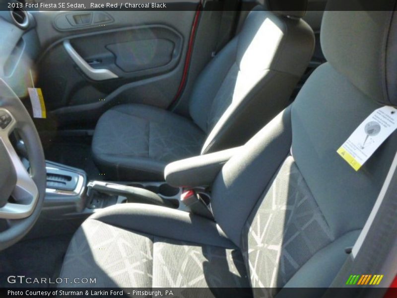 Race Red / Charcoal Black 2013 Ford Fiesta SE Sedan