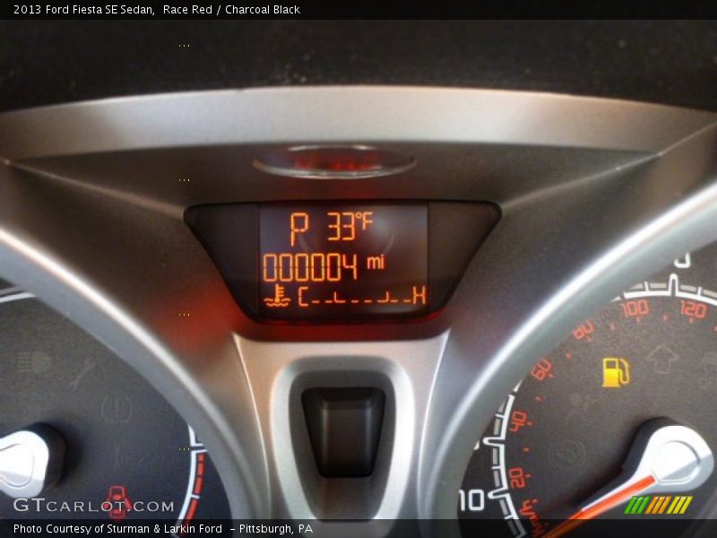 Race Red / Charcoal Black 2013 Ford Fiesta SE Sedan