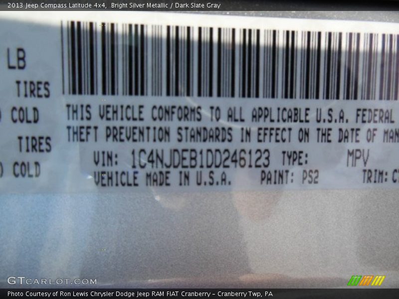 Bright Silver Metallic / Dark Slate Gray 2013 Jeep Compass Latitude 4x4