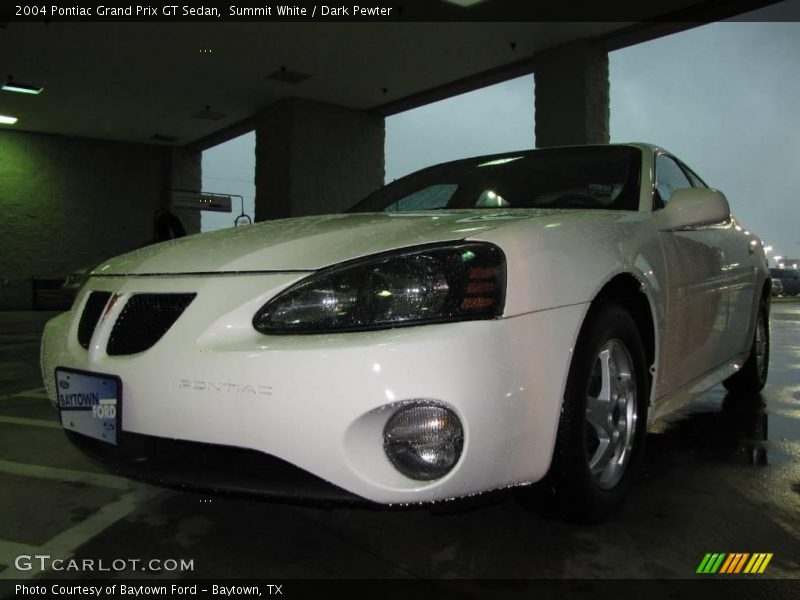 Summit White / Dark Pewter 2004 Pontiac Grand Prix GT Sedan