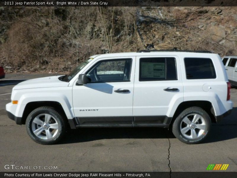 Bright White / Dark Slate Gray 2013 Jeep Patriot Sport 4x4