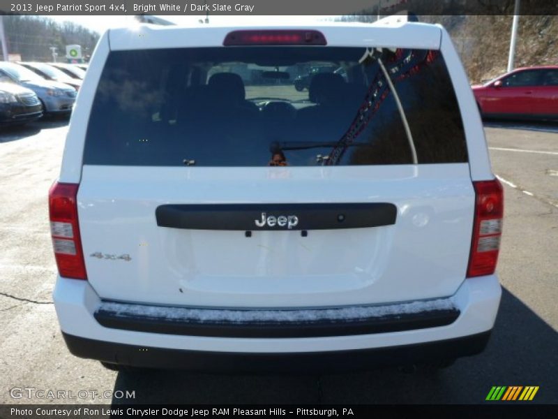 Bright White / Dark Slate Gray 2013 Jeep Patriot Sport 4x4