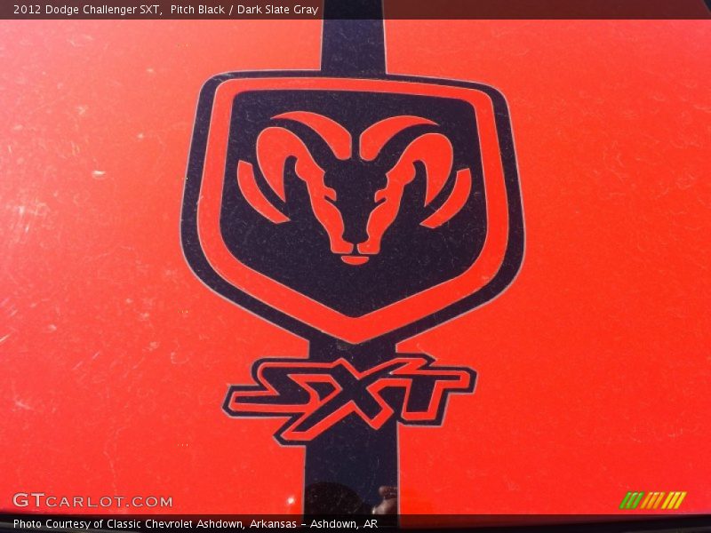 Pitch Black / Dark Slate Gray 2012 Dodge Challenger SXT