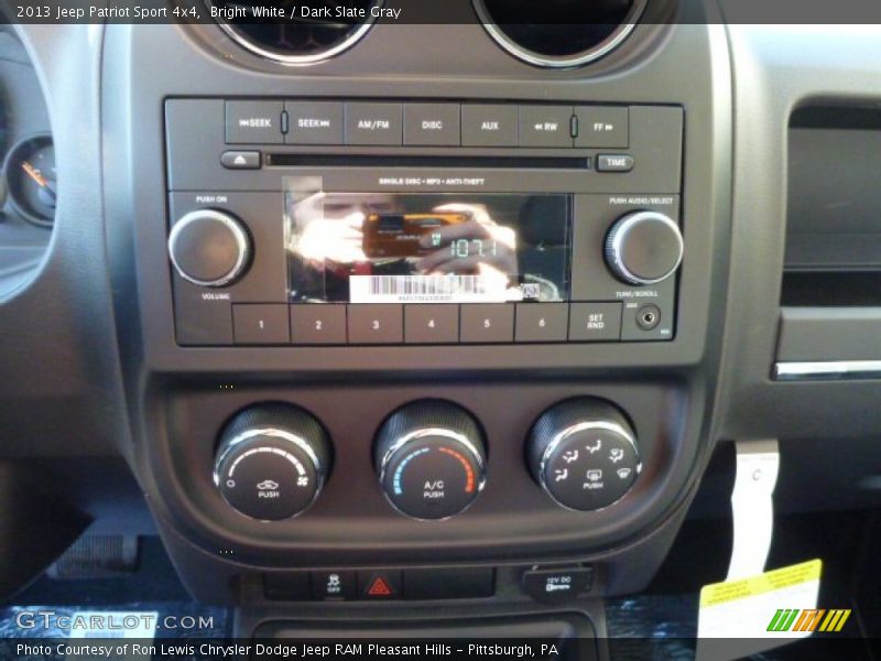 Bright White / Dark Slate Gray 2013 Jeep Patriot Sport 4x4