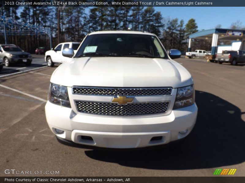 White Diamond Tricoat / Dark Cashmere/Light Cashmere 2013 Chevrolet Avalanche LTZ 4x4 Black Diamond Edition