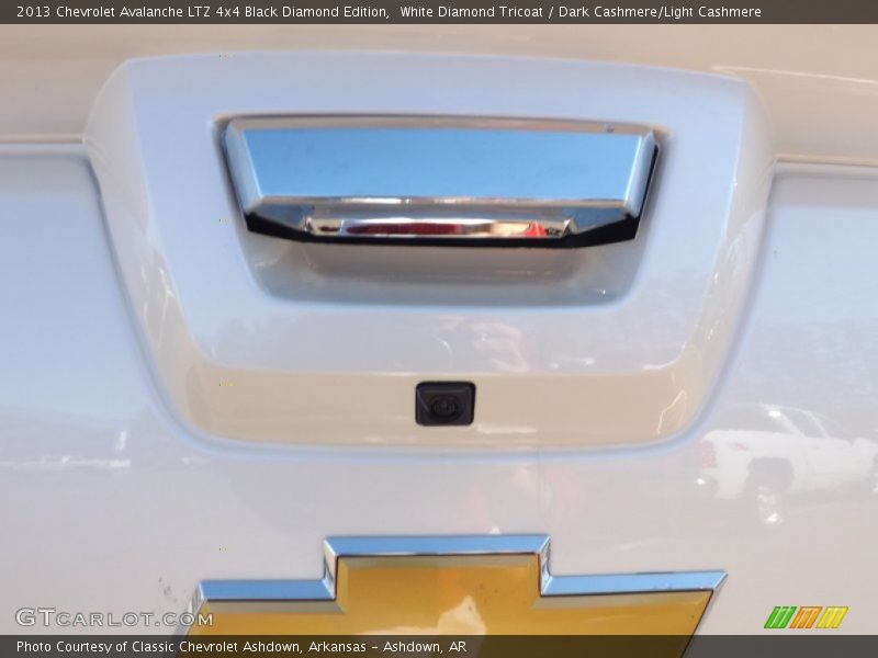 White Diamond Tricoat / Dark Cashmere/Light Cashmere 2013 Chevrolet Avalanche LTZ 4x4 Black Diamond Edition