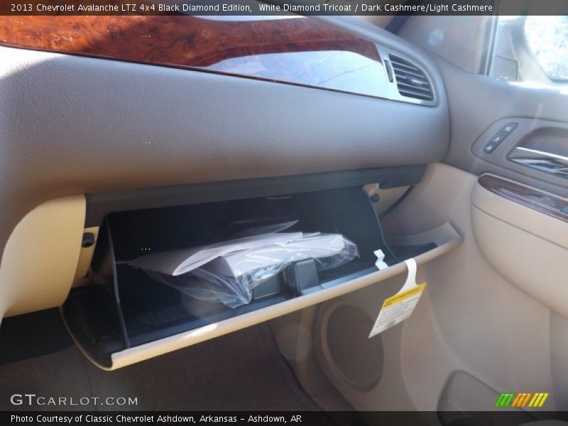 White Diamond Tricoat / Dark Cashmere/Light Cashmere 2013 Chevrolet Avalanche LTZ 4x4 Black Diamond Edition