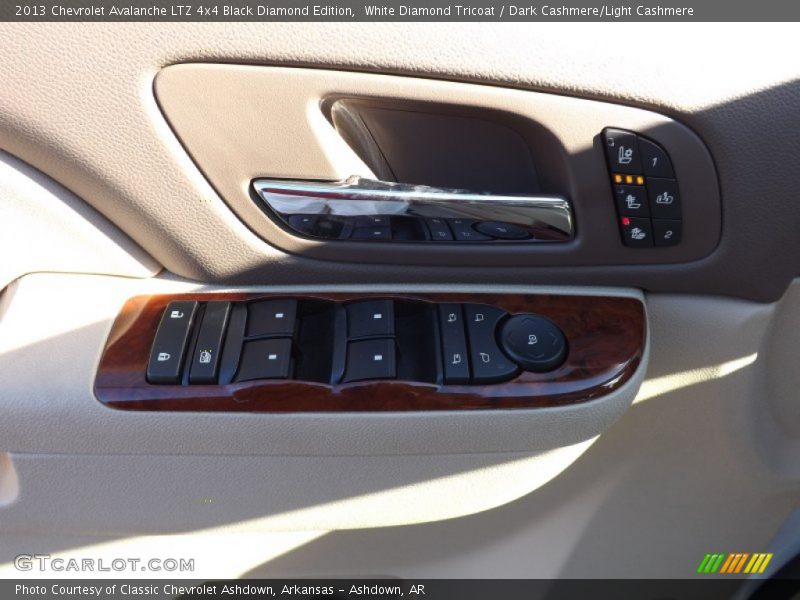 White Diamond Tricoat / Dark Cashmere/Light Cashmere 2013 Chevrolet Avalanche LTZ 4x4 Black Diamond Edition