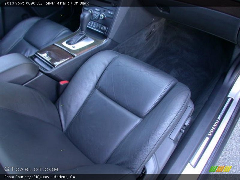 Silver Metallic / Off Black 2010 Volvo XC90 3.2