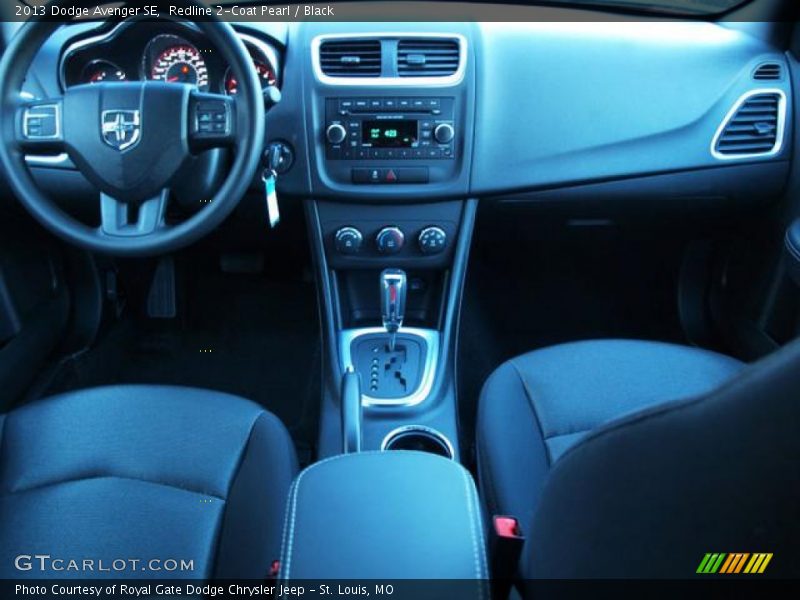Redline 2-Coat Pearl / Black 2013 Dodge Avenger SE