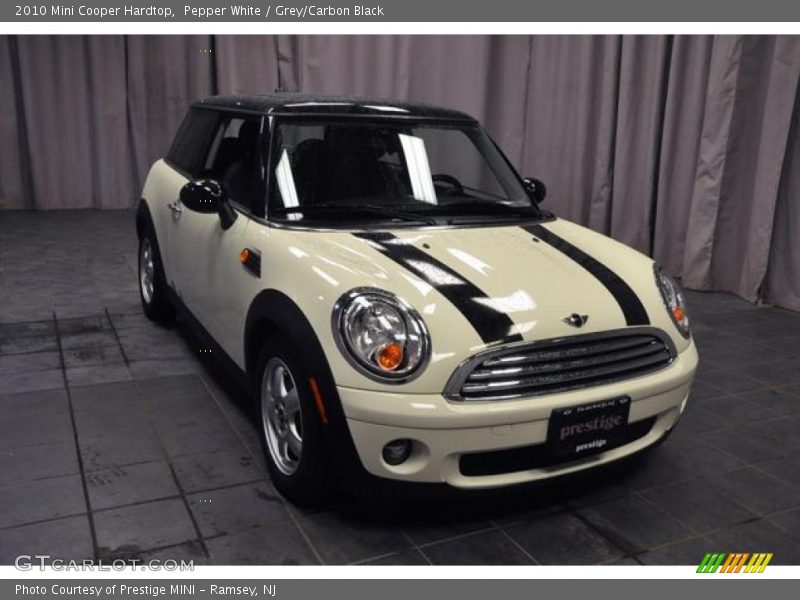 Pepper White / Grey/Carbon Black 2010 Mini Cooper Hardtop