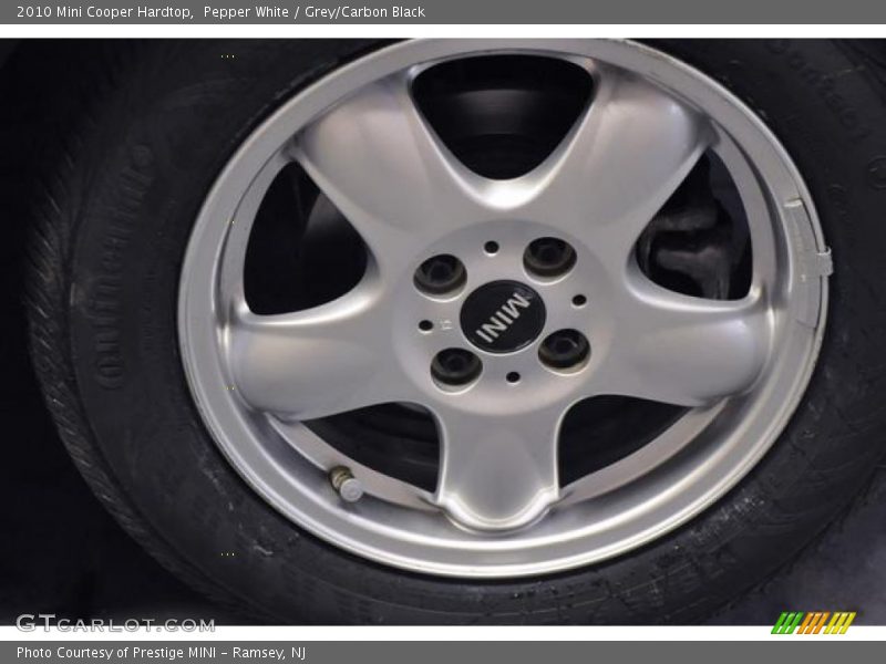Pepper White / Grey/Carbon Black 2010 Mini Cooper Hardtop