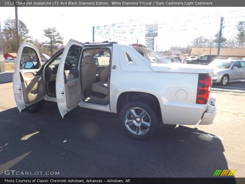 White Diamond Tricoat / Dark Cashmere/Light Cashmere 2013 Chevrolet Avalanche LTZ 4x4 Black Diamond Edition