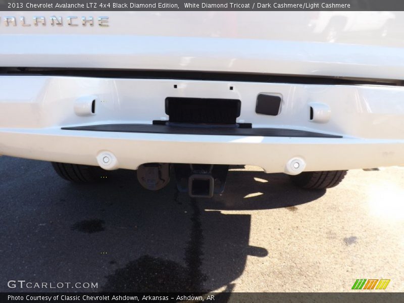 White Diamond Tricoat / Dark Cashmere/Light Cashmere 2013 Chevrolet Avalanche LTZ 4x4 Black Diamond Edition