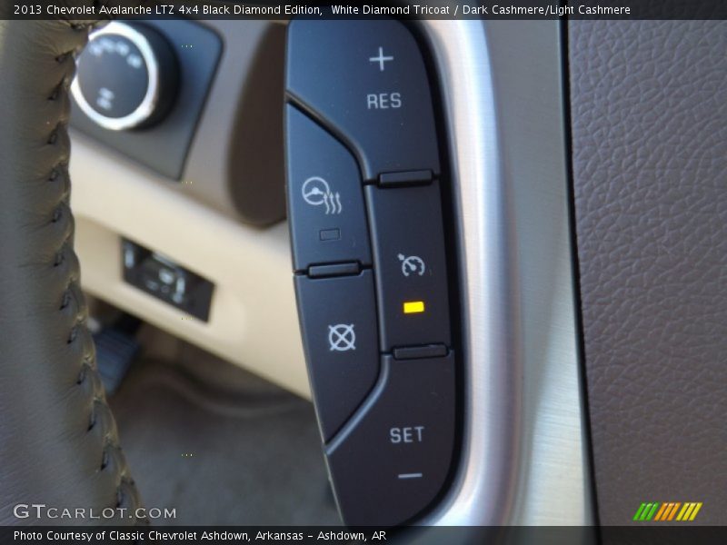 White Diamond Tricoat / Dark Cashmere/Light Cashmere 2013 Chevrolet Avalanche LTZ 4x4 Black Diamond Edition