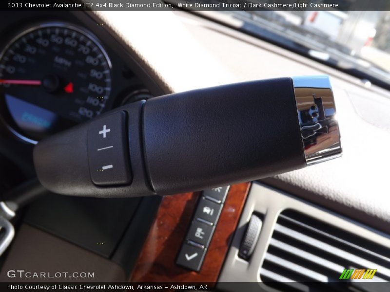 White Diamond Tricoat / Dark Cashmere/Light Cashmere 2013 Chevrolet Avalanche LTZ 4x4 Black Diamond Edition