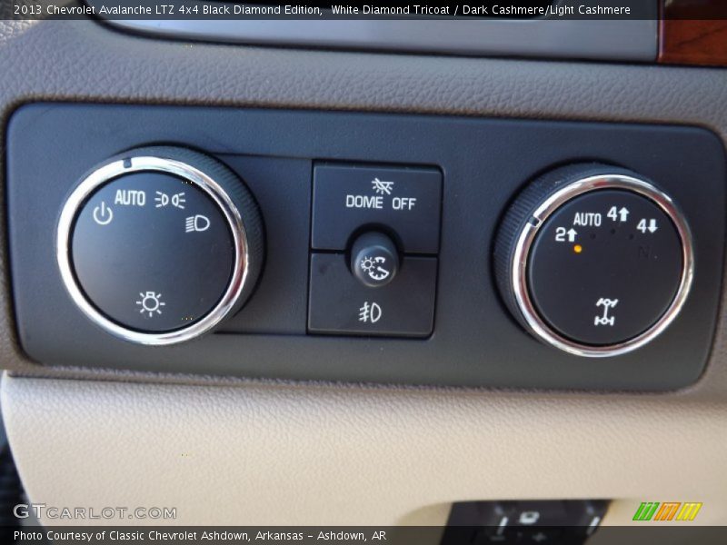 White Diamond Tricoat / Dark Cashmere/Light Cashmere 2013 Chevrolet Avalanche LTZ 4x4 Black Diamond Edition