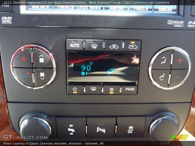 White Diamond Tricoat / Dark Cashmere/Light Cashmere 2013 Chevrolet Avalanche LTZ 4x4 Black Diamond Edition