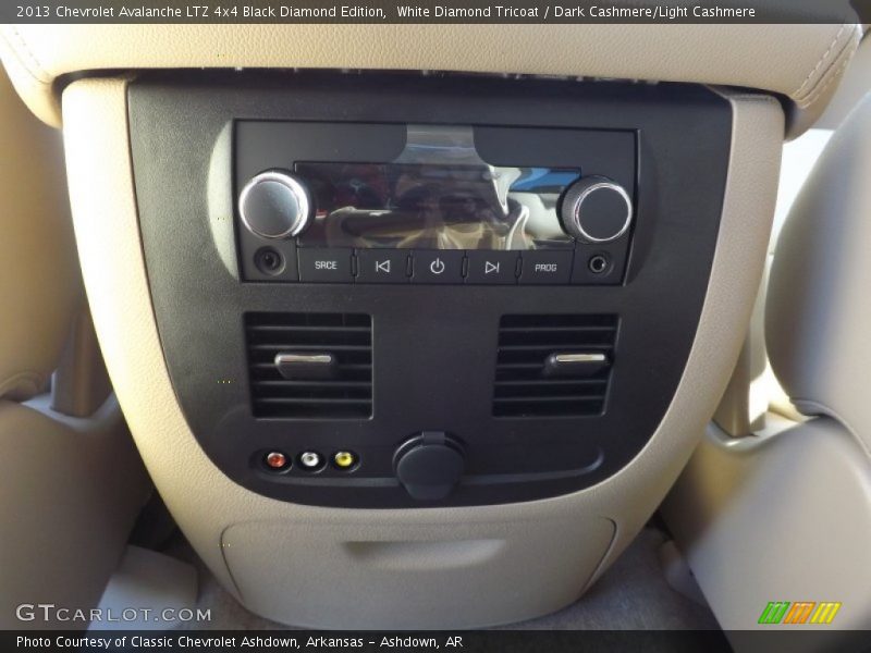 White Diamond Tricoat / Dark Cashmere/Light Cashmere 2013 Chevrolet Avalanche LTZ 4x4 Black Diamond Edition